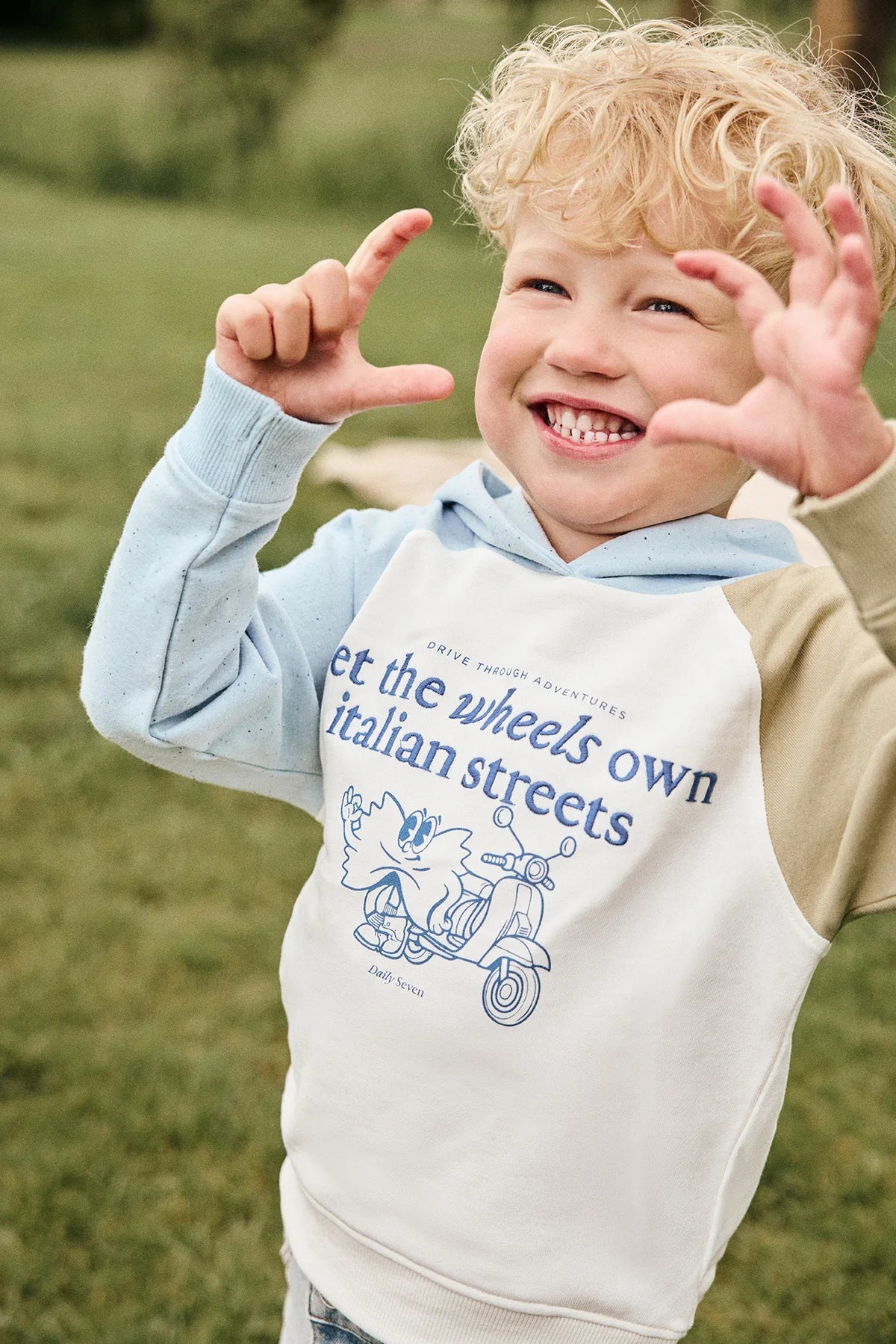 Hoodie Contrast Sweat - Pasta Vespa