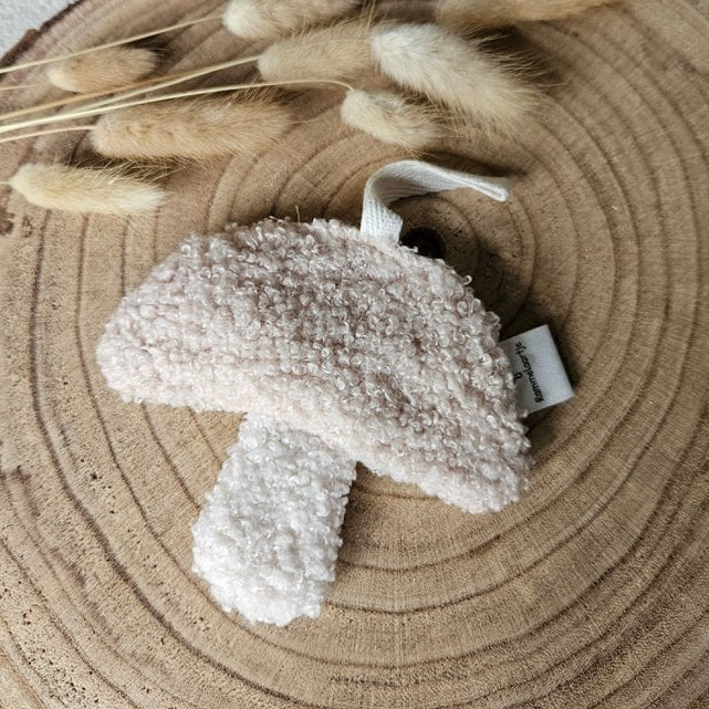 Handgefertigtes Pilz-Schnullertuch, Henne Living