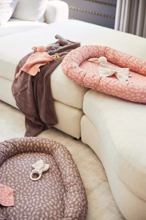 Babynest - Meadow Rosewood