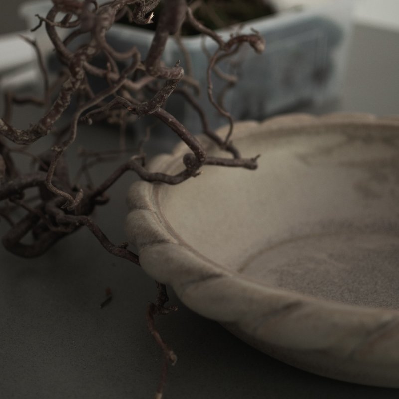 Twine Plate
