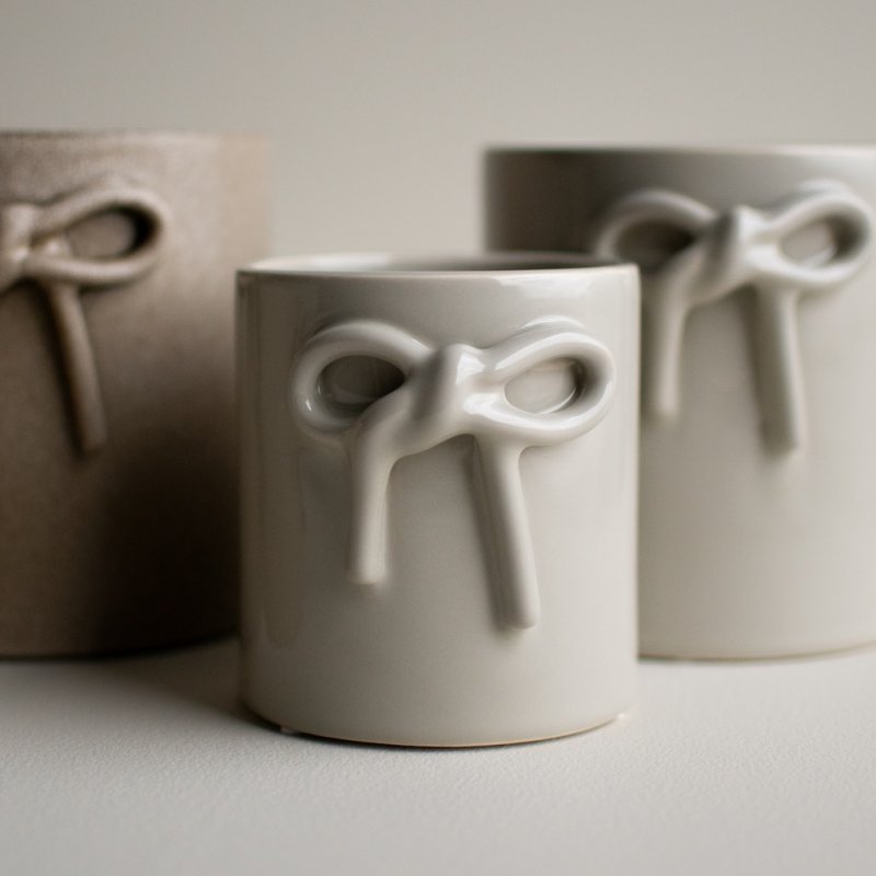 Topf - 'Bow' Small
