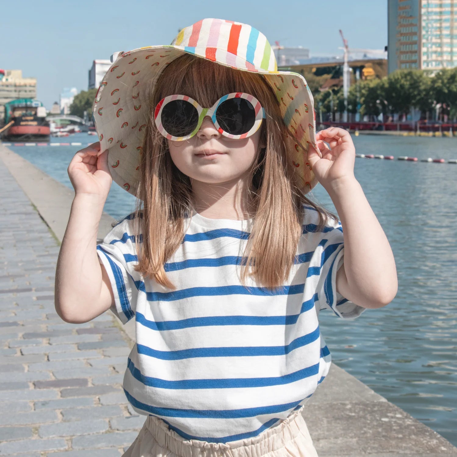 Vintage Regenbogen-Streifen-Sonnenbrille