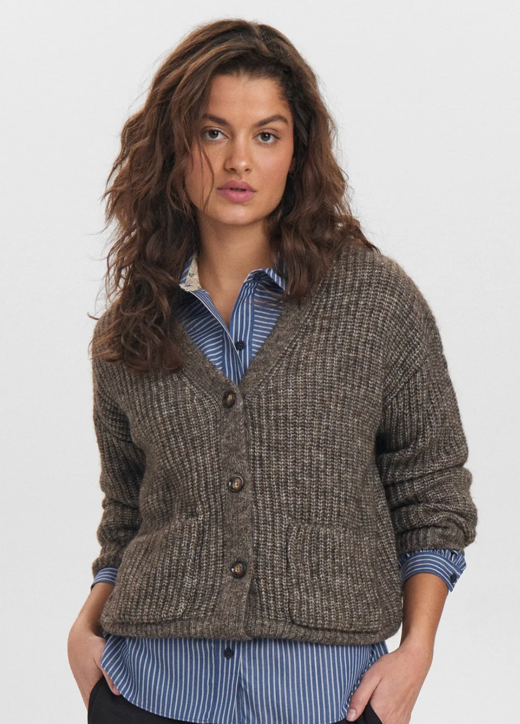 NUZIDNI Strickjacke  Dark Earth